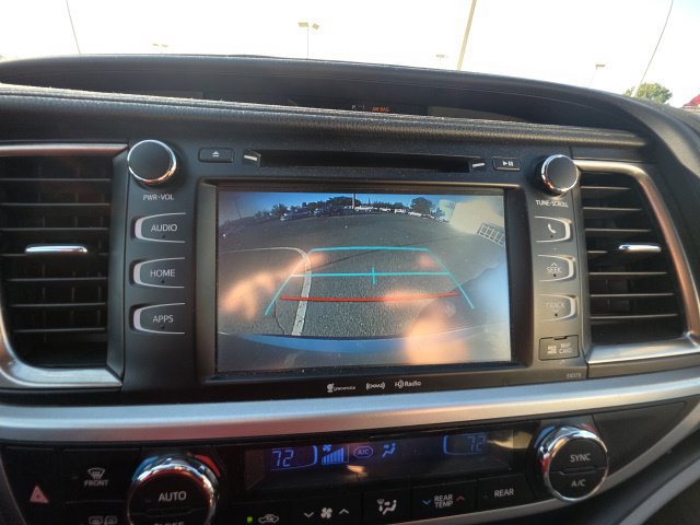 Used 2018 Toyota Highlander XLE FWD image 22