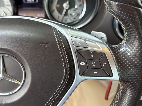 Used 2013 Mercedes-Benz SL 550 image 7