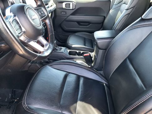 Used 2022 Jeep Wrangler Unlimited Rubicon w/ Xtreme Recon 35" Tire Package image 26