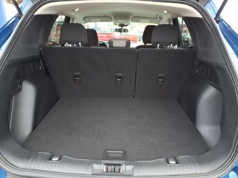 Certified 2022 Ford Escape SE image 10