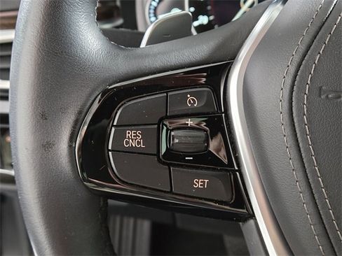 Used 2019 BMW 530i w/ Convenience Package image 32