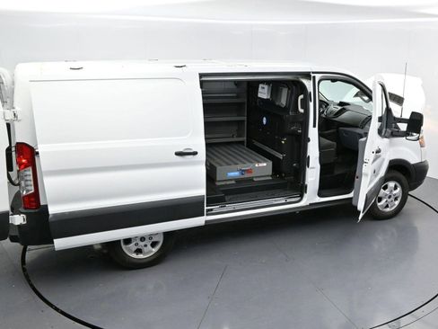 Used 2019 Ford Transit 250 130 Low Roof RWD image 39