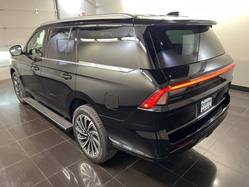 New 2026 Lincoln Navigator Black Label AWD/4WD image 4