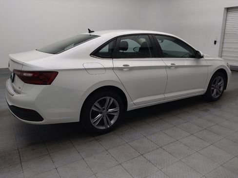 Used 2023 Volkswagen Jetta SE FWD image 10