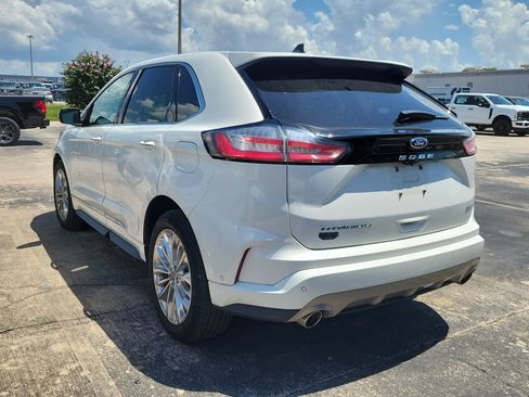 Used 2022 Ford Edge Titanium w/ Equipment Group 301A AWD/4WD image 4