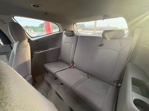 Used 2012 Chevrolet Traverse LT FWD image 10