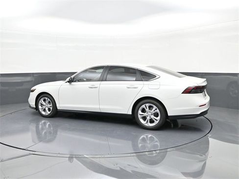 New 2025 Honda Accord LX image 5