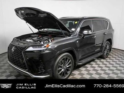 Used 2025 Lexus LX 700h F Sport AWD/4WD image 12
