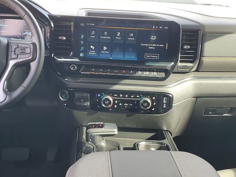 Used 2024 Chevrolet Silverado 1500 ZR2 w/ Technology Package image 28