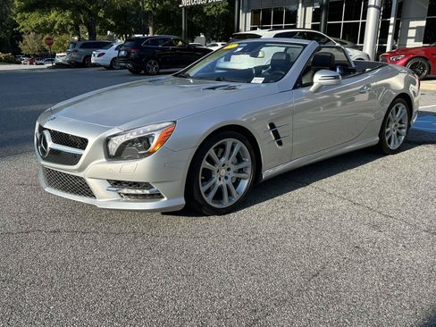 Used 2013 Mercedes-Benz SL 550 image 3
