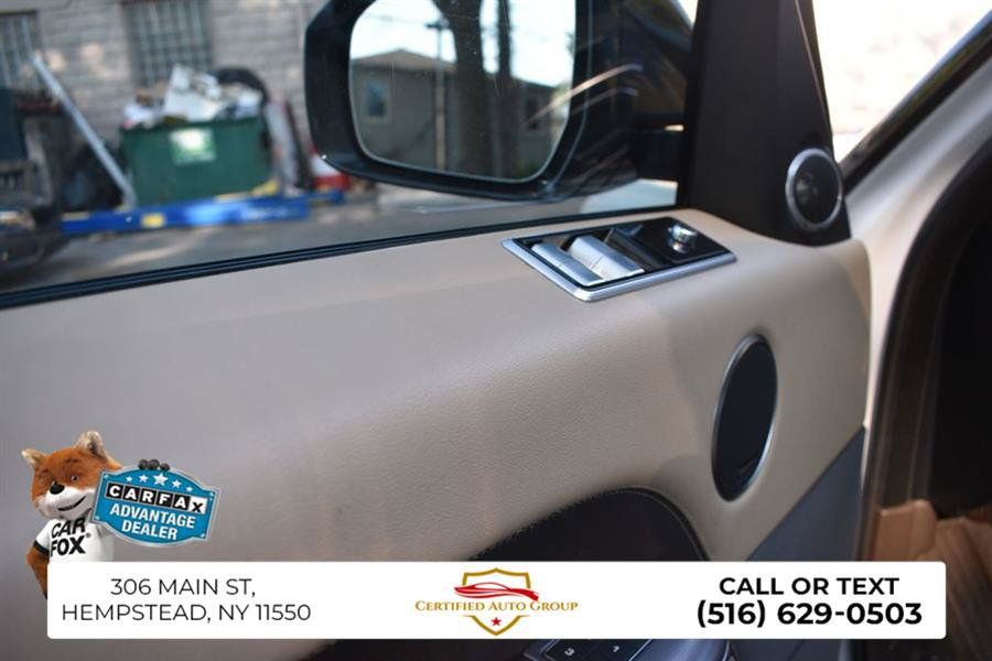 Used 2019 Land Rover Range Rover Sport HSE AWD/4WD image 14