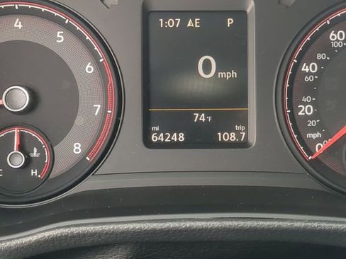 Certified 2022 Volkswagen Passat 2.0T SE FWD image 31