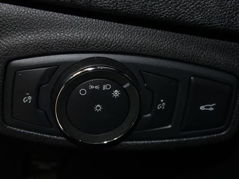 Used 2019 Lincoln MKC Select w/ Select Plus Package image 29