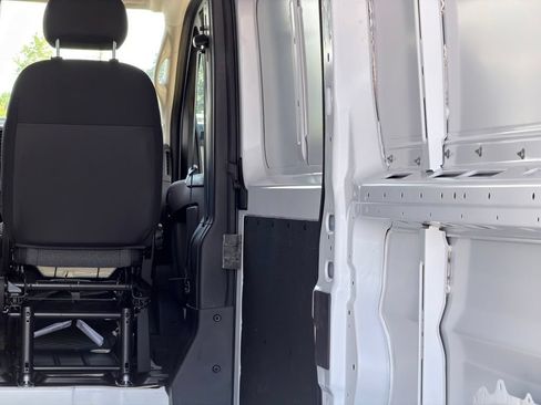 New 2026 RAM ProMaster 3500 w/ Convenience Group FWD image 28