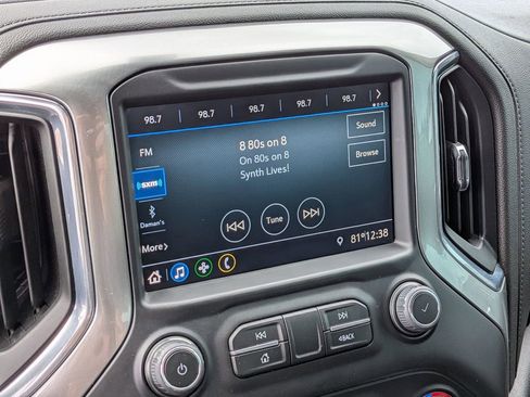 Used 2022 Chevrolet Silverado 1500 RST w/ Z71 Off-Road Package AWD/4WD image 19