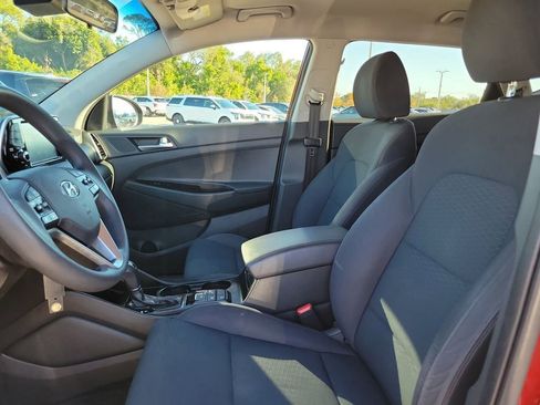 Used 2019 Hyundai Tucson SE image 17