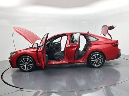 Used 2025 Volkswagen Jetta Sport FWD image 55