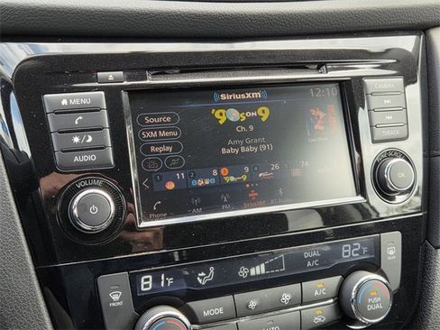 Used 2018 Nissan Rogue SV image 24