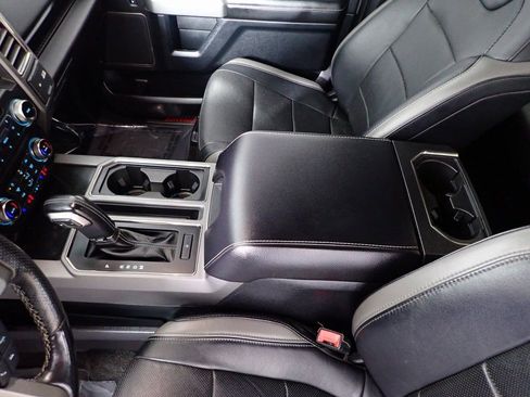 Used 2018 Ford F150 Raptor w/ Equipment Group 802A Luxury image 37