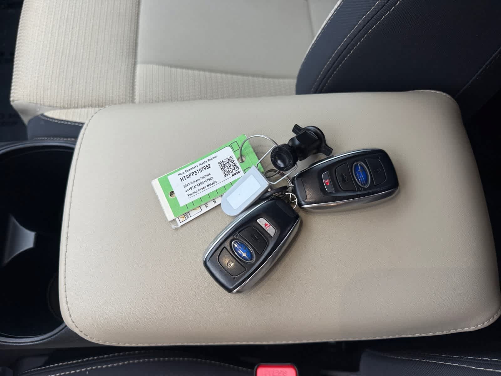 Used 2023 Subaru Outback Premium AWD/4WD image 10