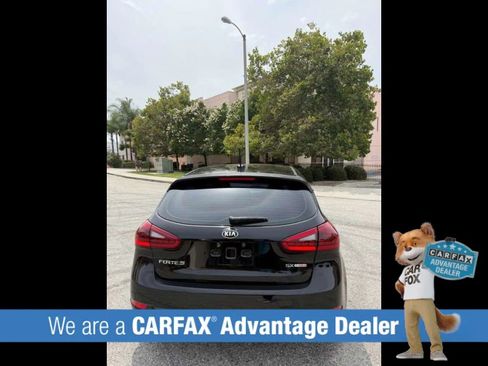 Used 2017 Kia Forte SX FWD image 5