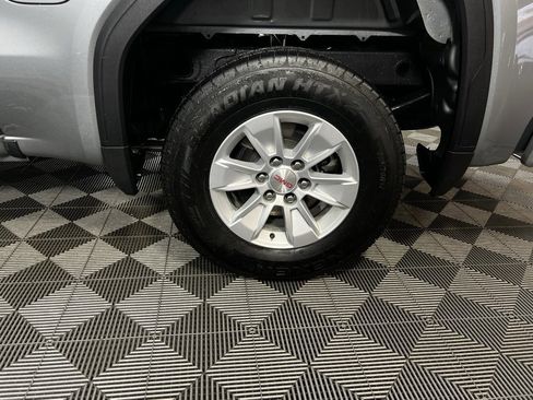 Used 2024 GMC Sierra 1500 SLE image 13