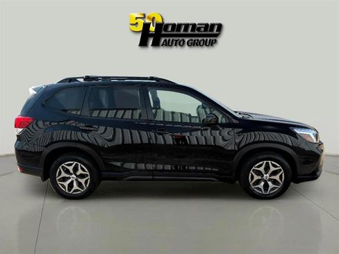 Used 2019 Subaru Forester Premium image 6