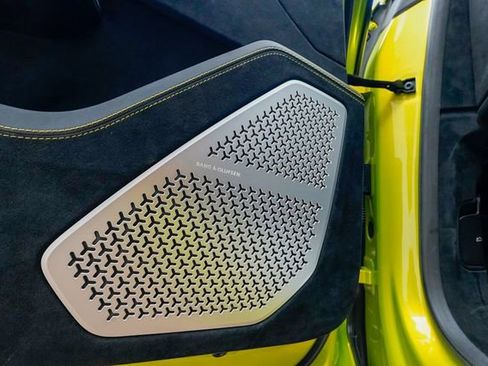 Used 2023 Lamborghini Urus Performante image 57