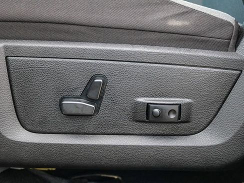 Certified 2023 RAM 1500 Classic SLT w/ Trailer & Traction Group image 21