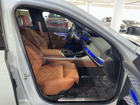 Used 2026 BMW 740i w/ Premium Package image 10