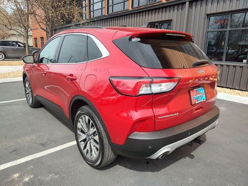 Used 2020 Ford Escape Titanium AWD/4WD image 3