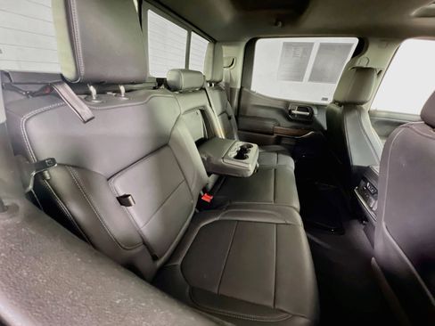 Used 2021 GMC Sierra 1500 SLT w/ SLT Premium Package AWD/4WD image 26