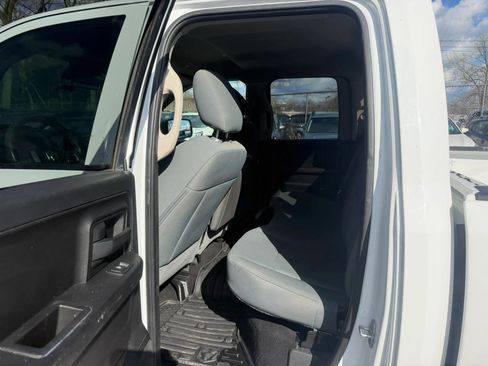 Used 2019 RAM 1500 Express w/ Express Value Package AWD/4WD image 28