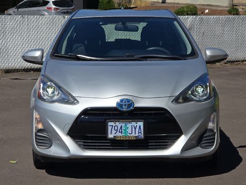 Used 2016 Toyota Prius C Two FWD image 10