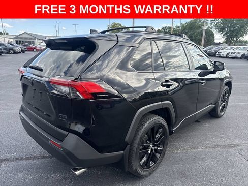 Used 2019 Toyota RAV4 XLE Premium w/ Cold Weather Package AWD/4WD image 39