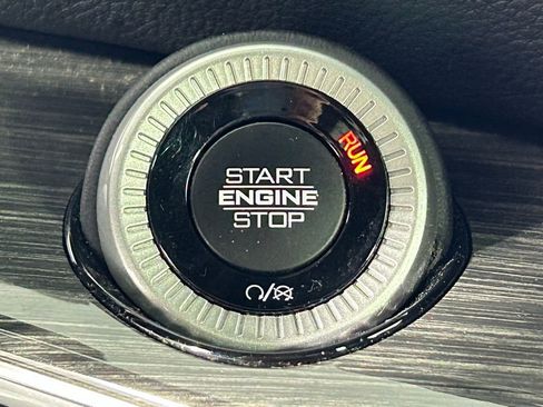 Used 2022 Jeep Wagoneer Series II image 24