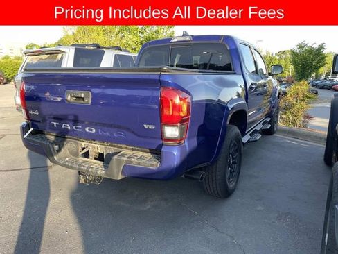 Used 2022 Toyota Tacoma SR5 w/ Technology Package AWD/4WD image 4