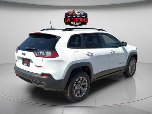 Used 2022 Jeep Cherokee Trailhawk w/ Comfort/Convenience Group AWD/4WD image 7