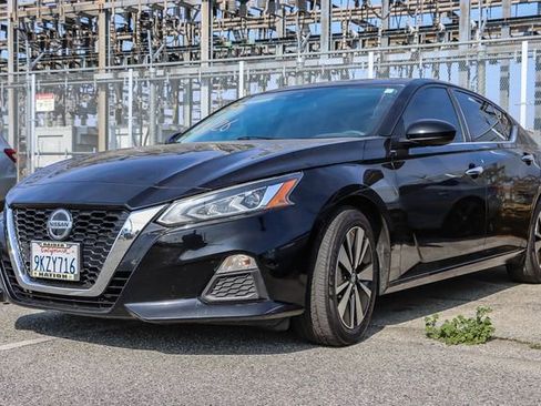 Used 2022 Nissan Altima 2.5 SV image 5