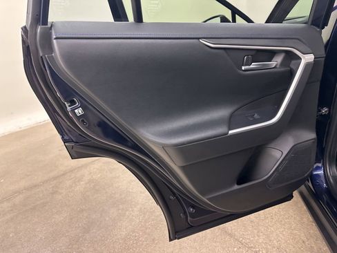 Used 2020 Toyota RAV4 XSE image 28
