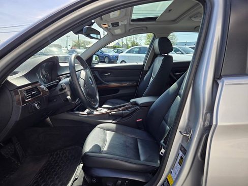 Used 2011 BMW 328i xDrive Sedan image 9