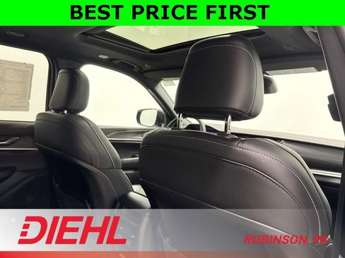 New 2026 Jeep Grand Cherokee Altitude image 13