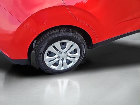 Used 2024 Kia Soul LX image 14