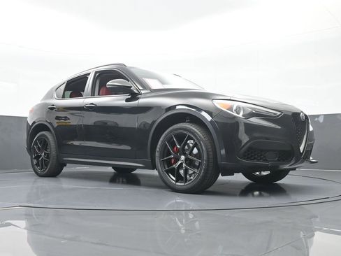 Used 2019 Alfa Romeo Stelvio w/ Nero Edizione image 62