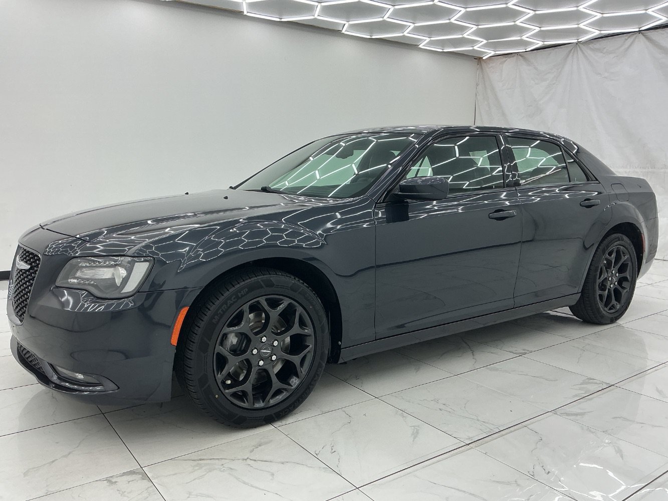 Used 2019 Chrysler 300 S AWD/4WD image 6