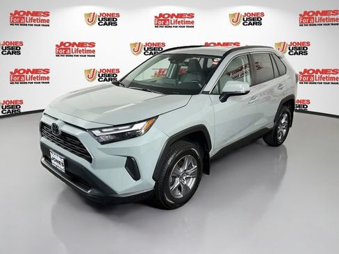 Certified 2022 Toyota RAV4 XLE w/ Convenience Package AWD/4WD image 14