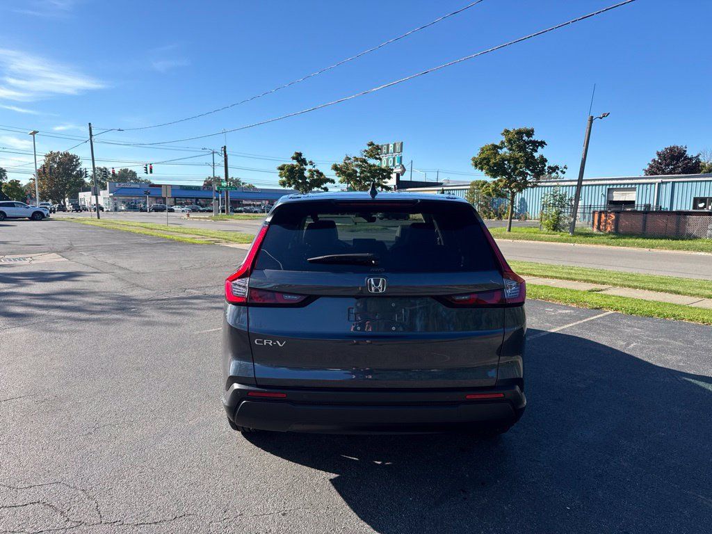 Used 2024 Honda CR-V EX-L image 6