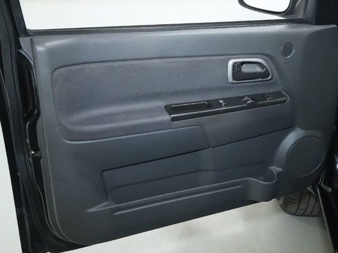 Used 2004 Chevrolet Colorado LS w/ Power Convenience Package image 19
