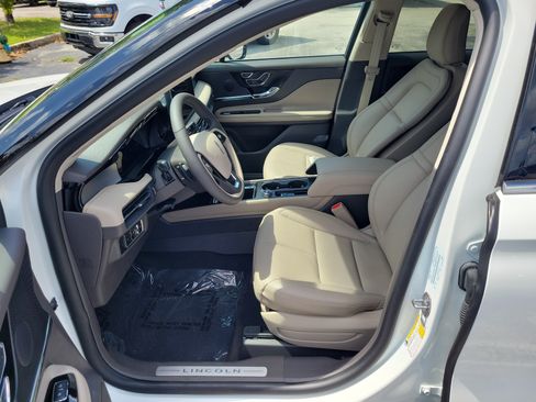 Used 2024 Lincoln Corsair FWD image 14
