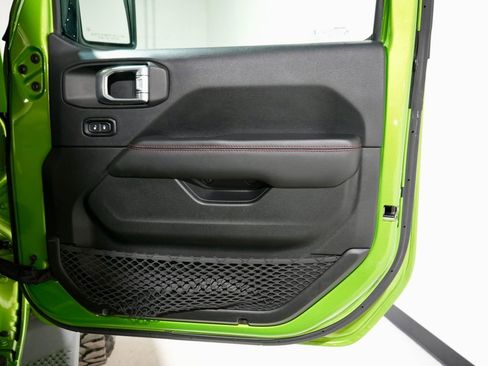 Used 2019 Jeep Wrangler Unlimited Rubicon w/ Dual Top Group image 26